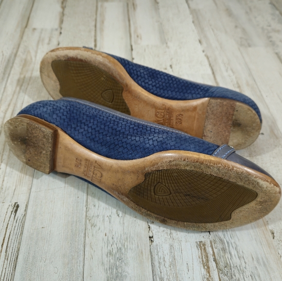 AGL Attilio Guisti Leombruni Blue Leather Buckle Flats - Picture 7 of 8